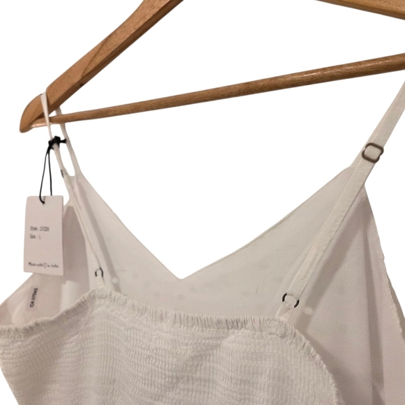 ⭐️NWT - Japna White Eyelet Sundress - Picture 4 of 9